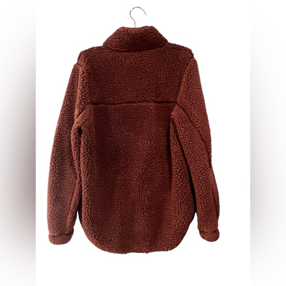 Abercrombie Sherpa Pullover Sweater - Picture 2 of 3